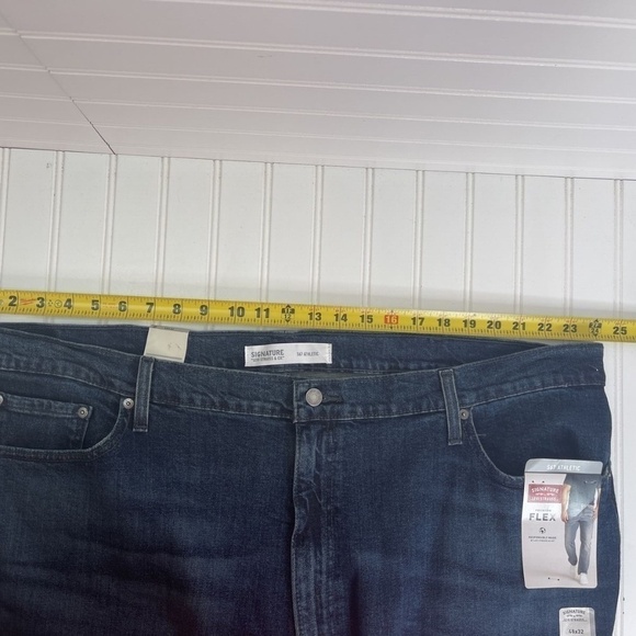 NEW LEVI Signature Jeans 48 X 32 Athletic Stretch - Picture 9 of 13